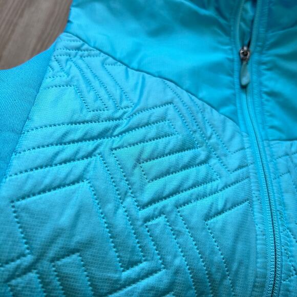 Women’s The North Face Sky Light Blue Zip Up Quilted Puffer Vest Jacket Sz M Ski - Picture 9 of 9